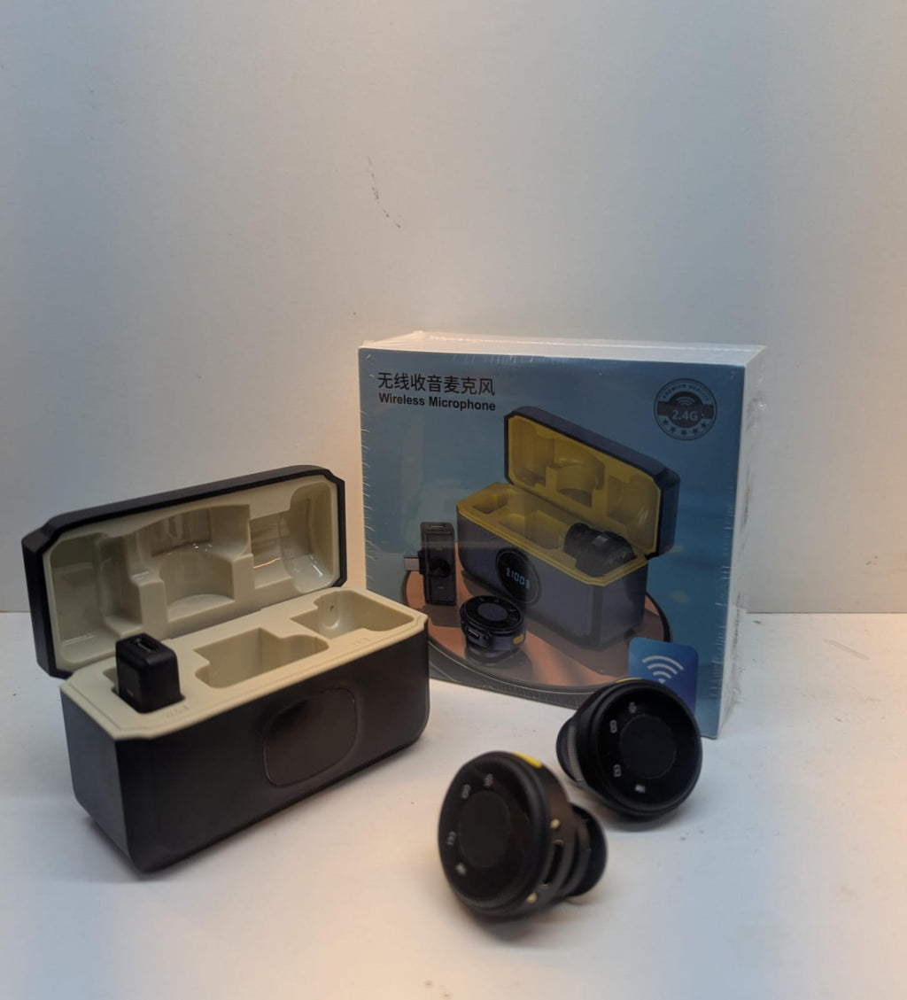 2.4G wireless dual-lavalier microphone system with a portable charging case.